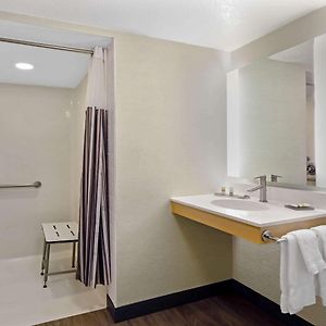 Queen Room Disability Access